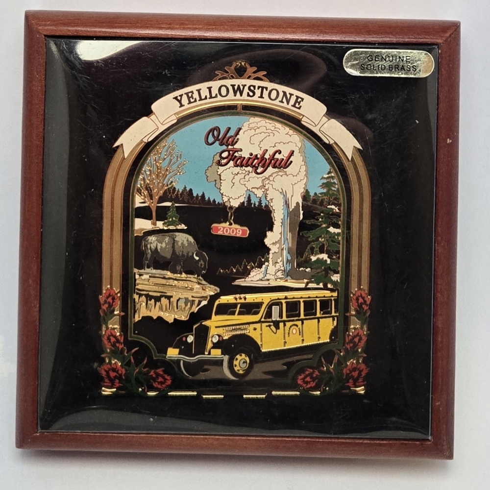 Yellowstone Old Faithful 2009 Genuine Solid Brass Ornament w/ Wood Box
